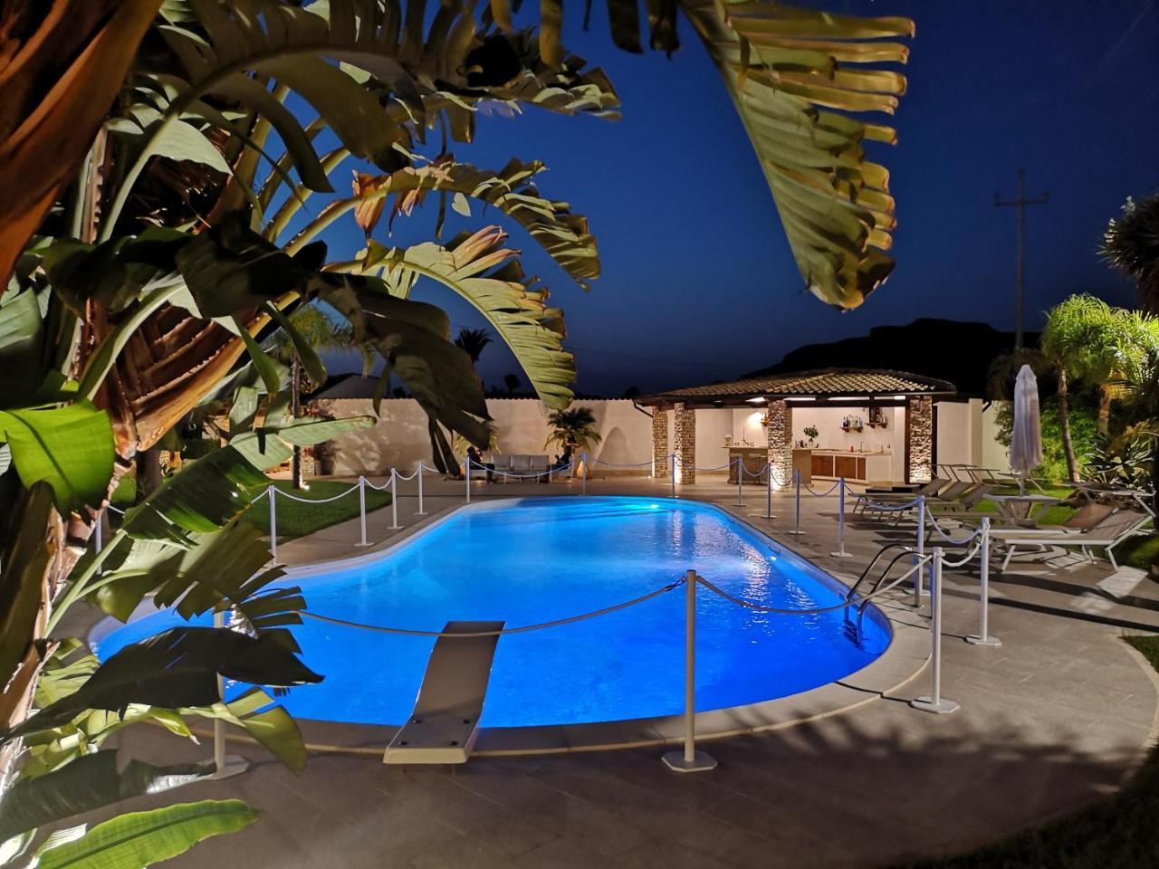 Villa Araucaria Partinico Buitenkant foto