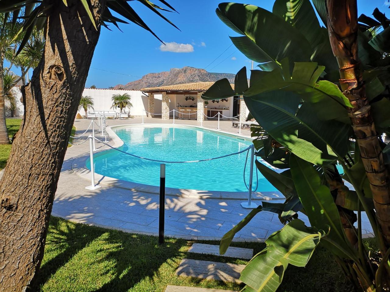 Villa Araucaria Partinico Buitenkant foto