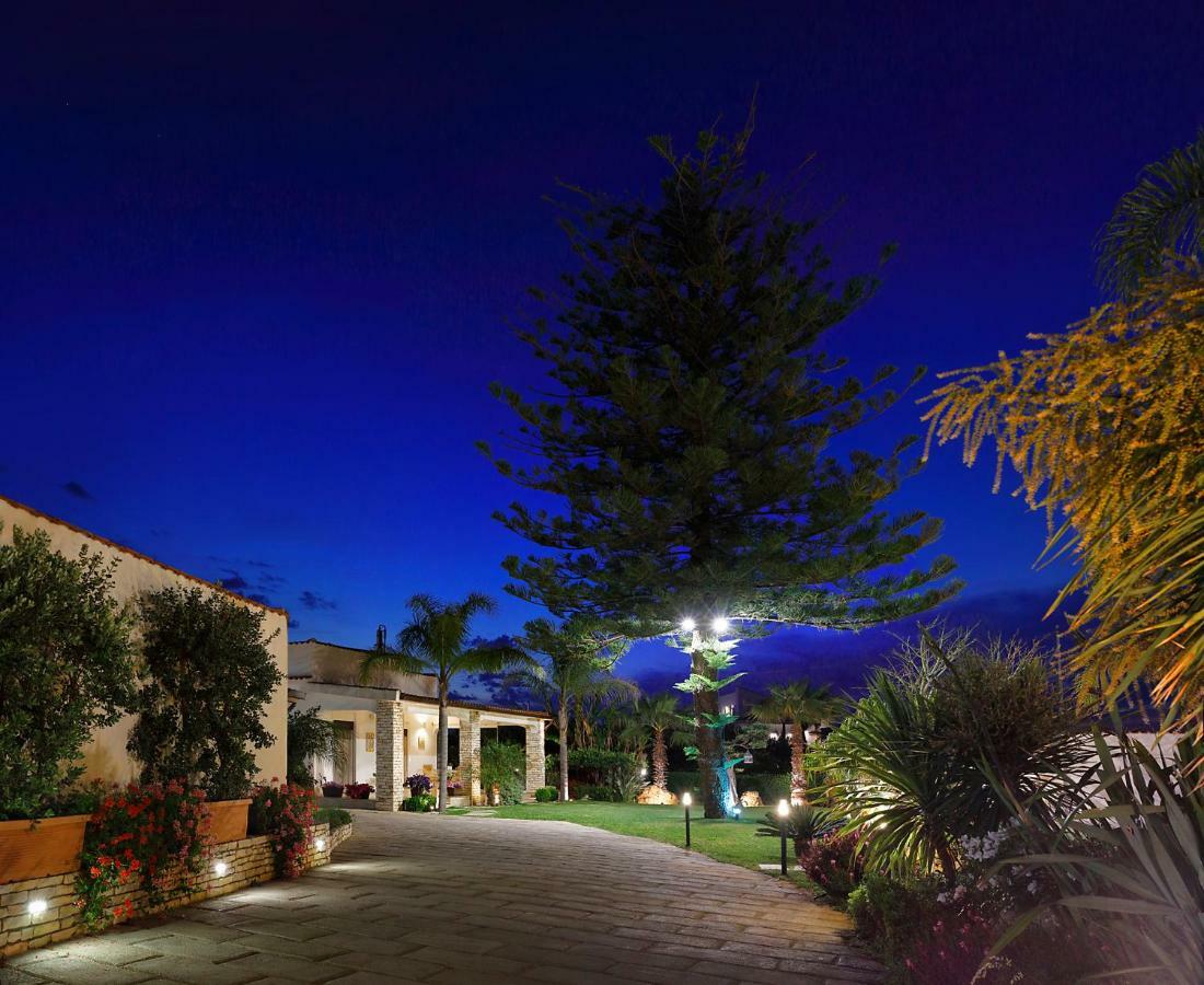 Villa Araucaria Partinico Buitenkant foto